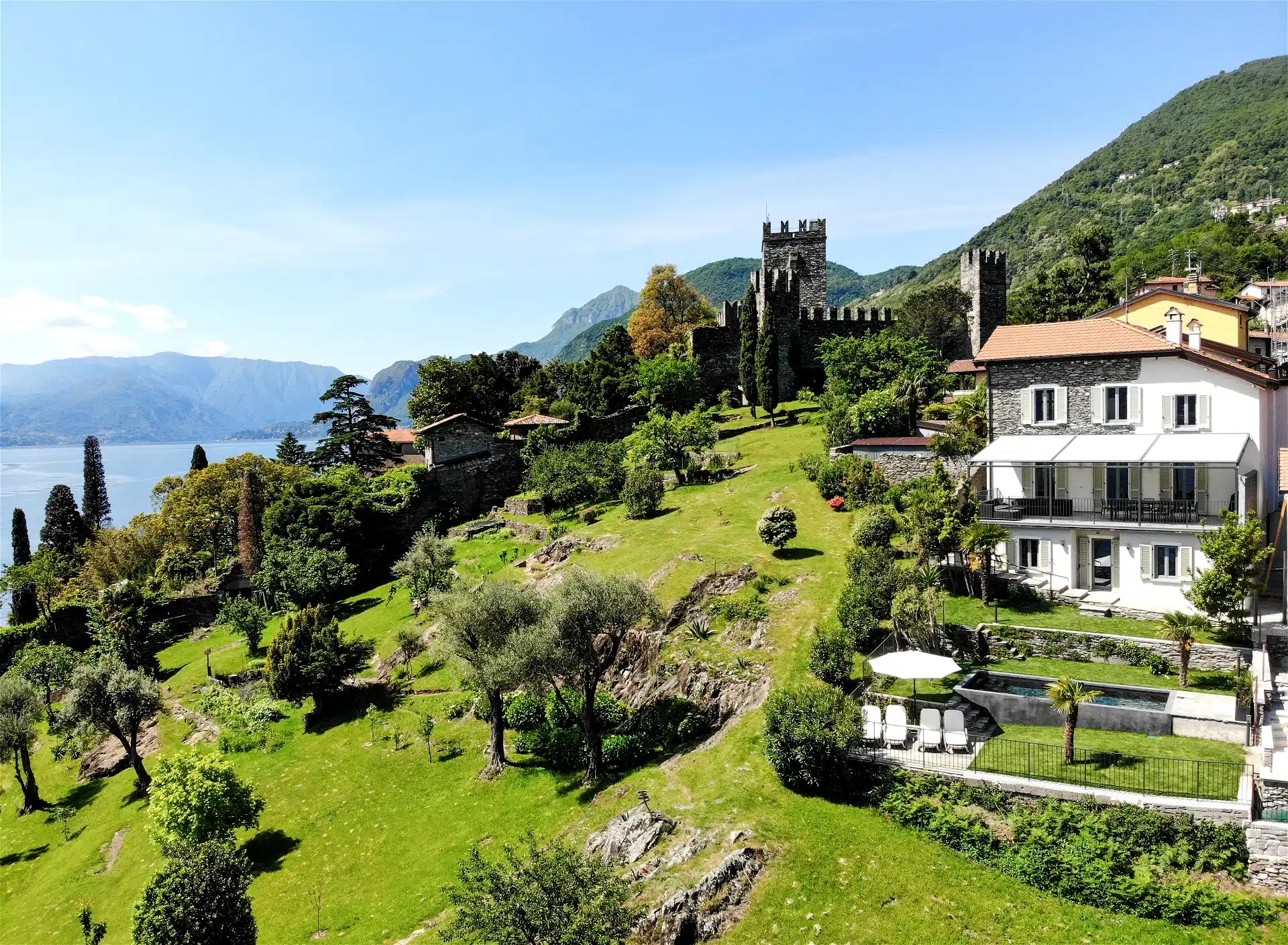 Luxury Villa, Lake Como, fundraiser auction items, live auction items