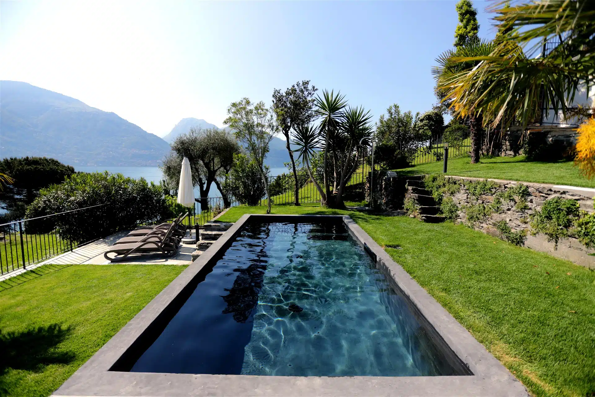 Luxury Villa in Lake Como, fundraiser auction items, live auction items