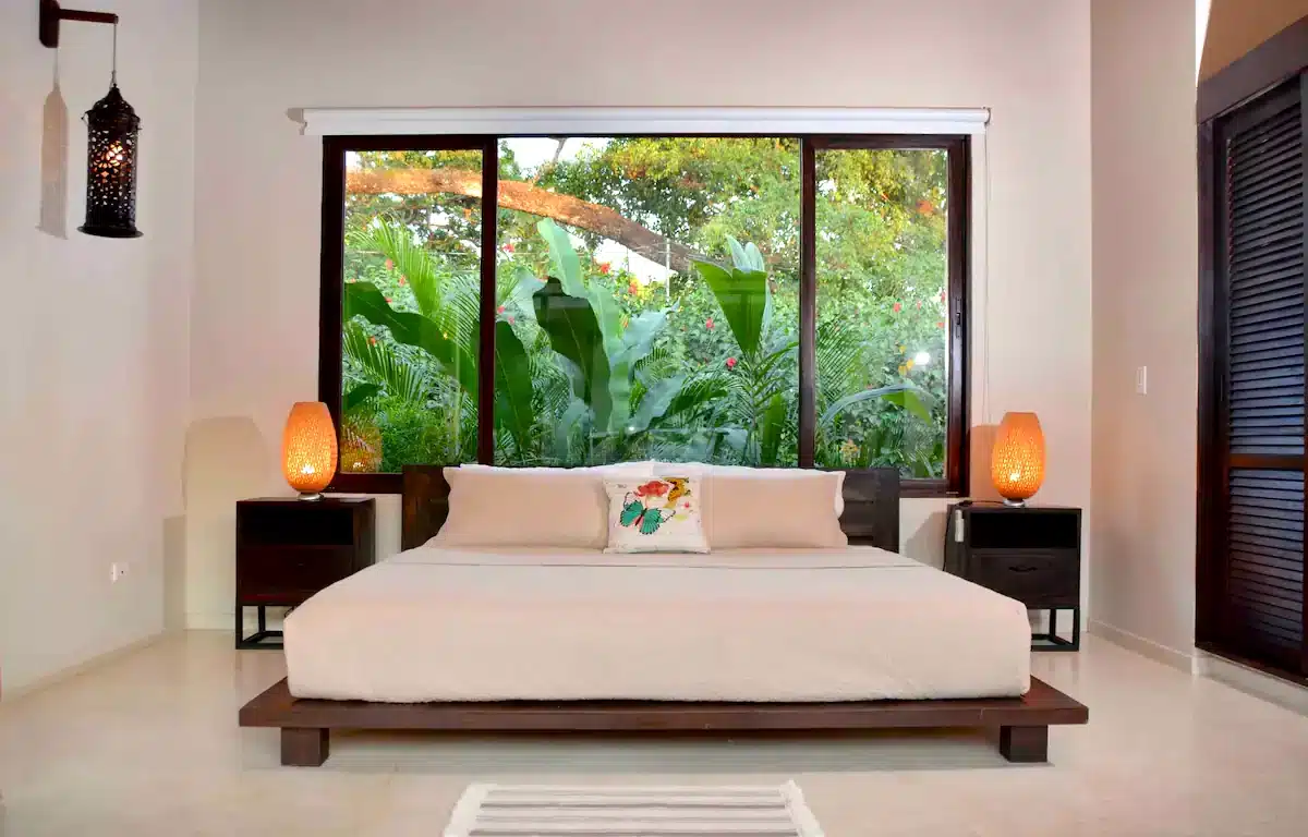 Costa Rica bedroom retreat, fundraiser auction items, live auction items
