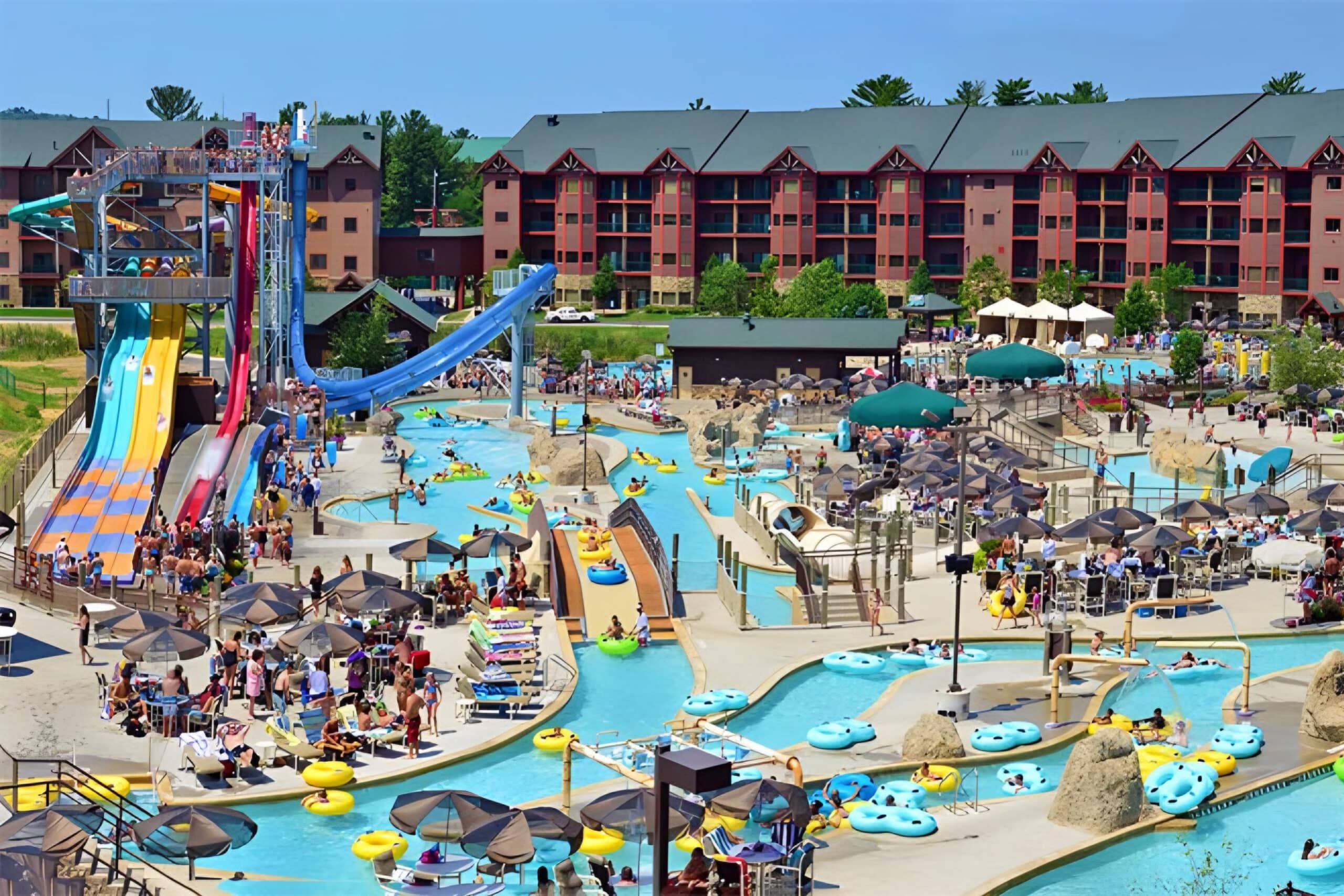 Wisconsin waterpark, fundraising ideas, charity ideas, silent auction items, travel fundraising events