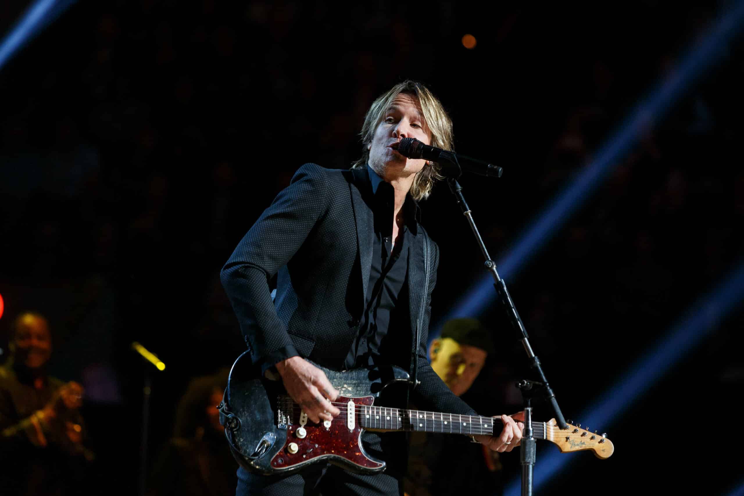 Keith Urban, fundraising ideas, charity ideas, silent auction items, travel fundraising events