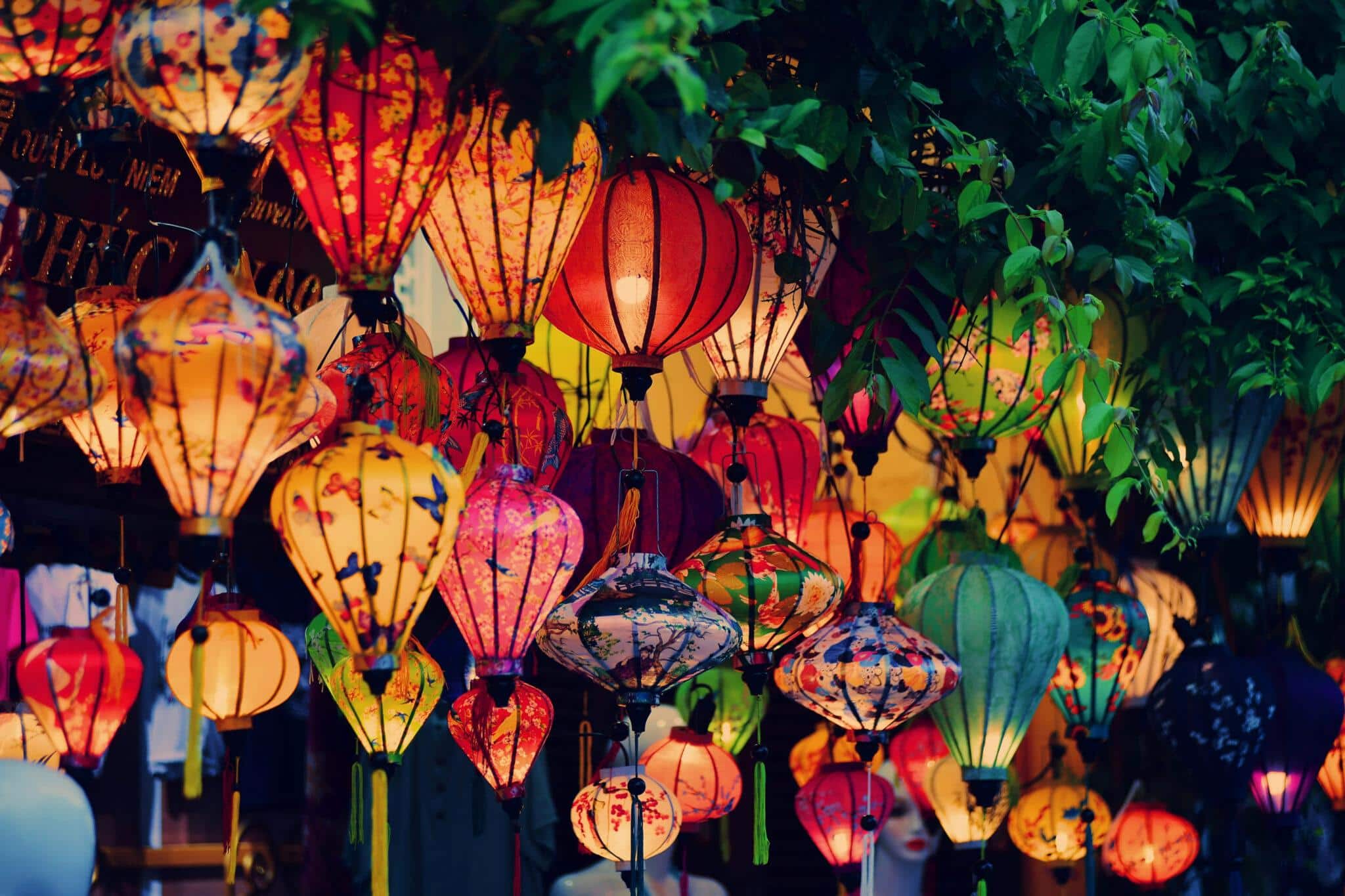 lanterns floating, charity auction travel packages, vacation fundraising, travel fundraising, fundraising ideas, charity ideas, silent auction items, travel fundraising events
